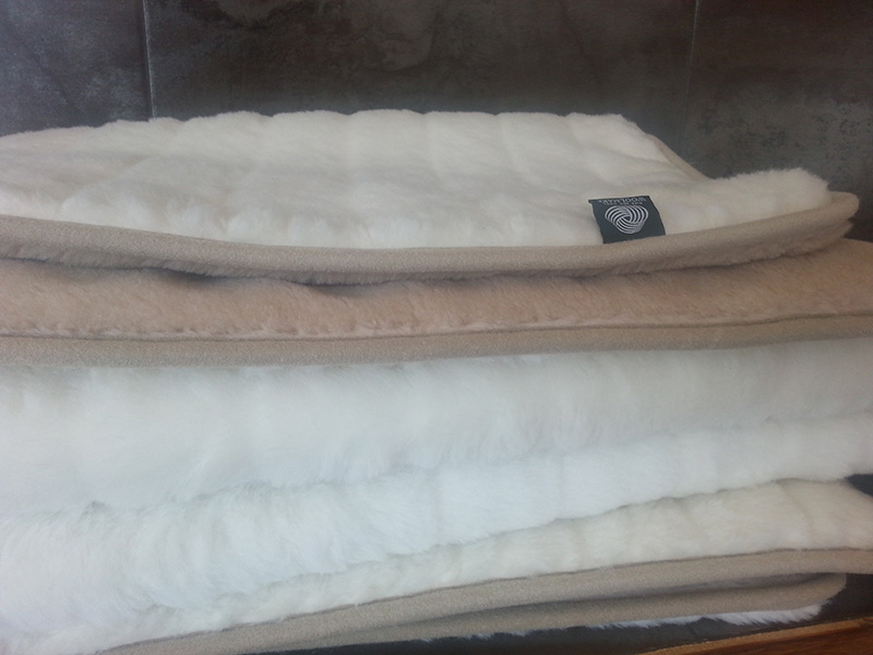 KOŁDRA WEŁNIANA CAMEL JASNY + KASZMIR LUX PASY 240X200