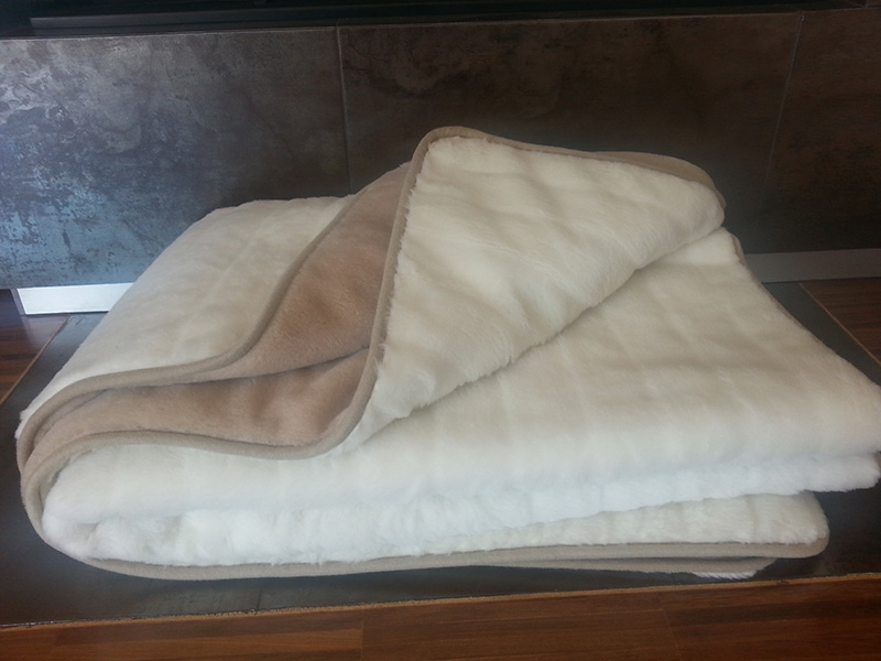 KOŁDRA WEŁNIANA CAMEL JASNY + KASZMIR LUX PASY 240X200