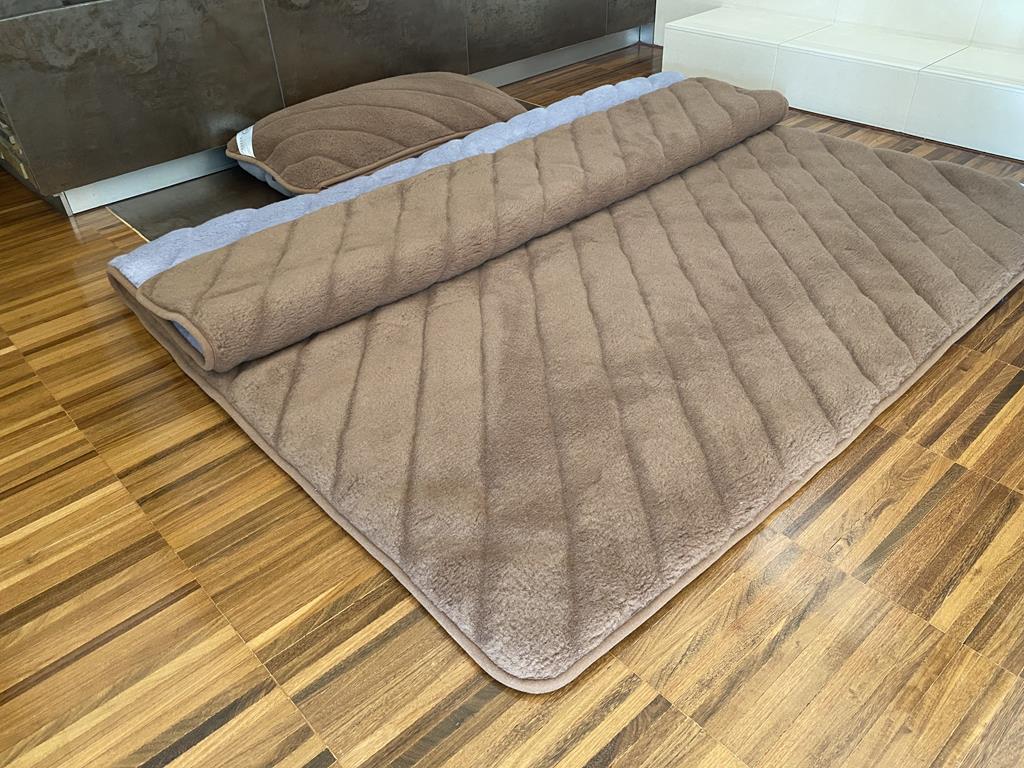POŚCIEL Z WEŁNY ALPAKI ALPINA PASY + CAMEL CIEMNY PASY 140X200 + PODKŁAD