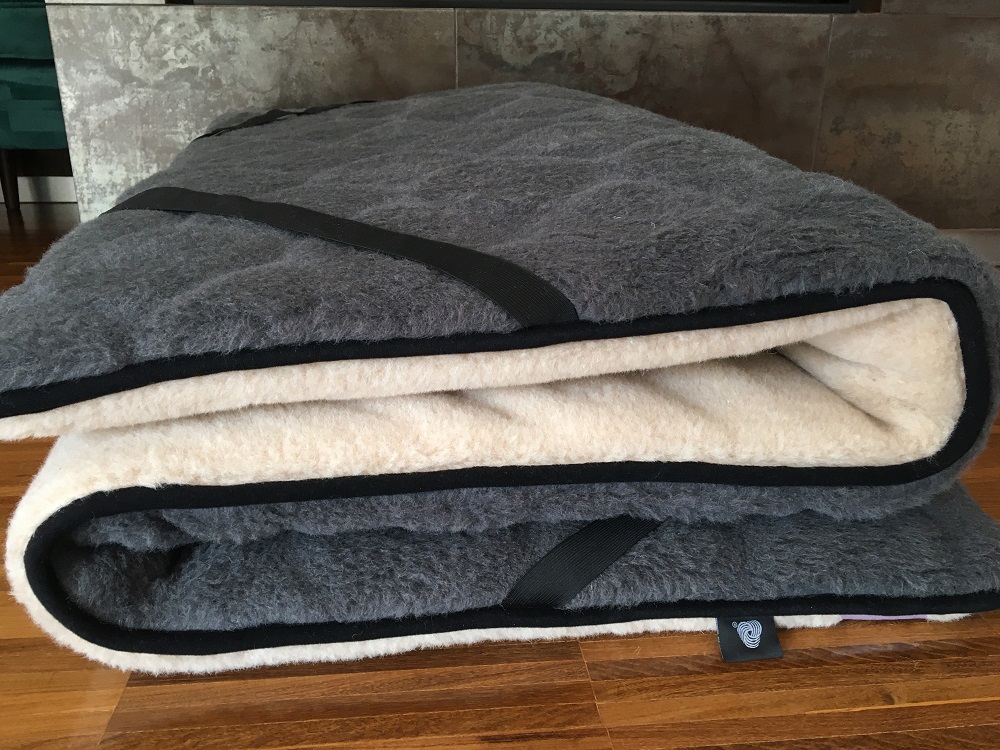 MATERAC WEŁNIANY ALPAKA CIEMNA CARO / CAMEL JASNY 100x200